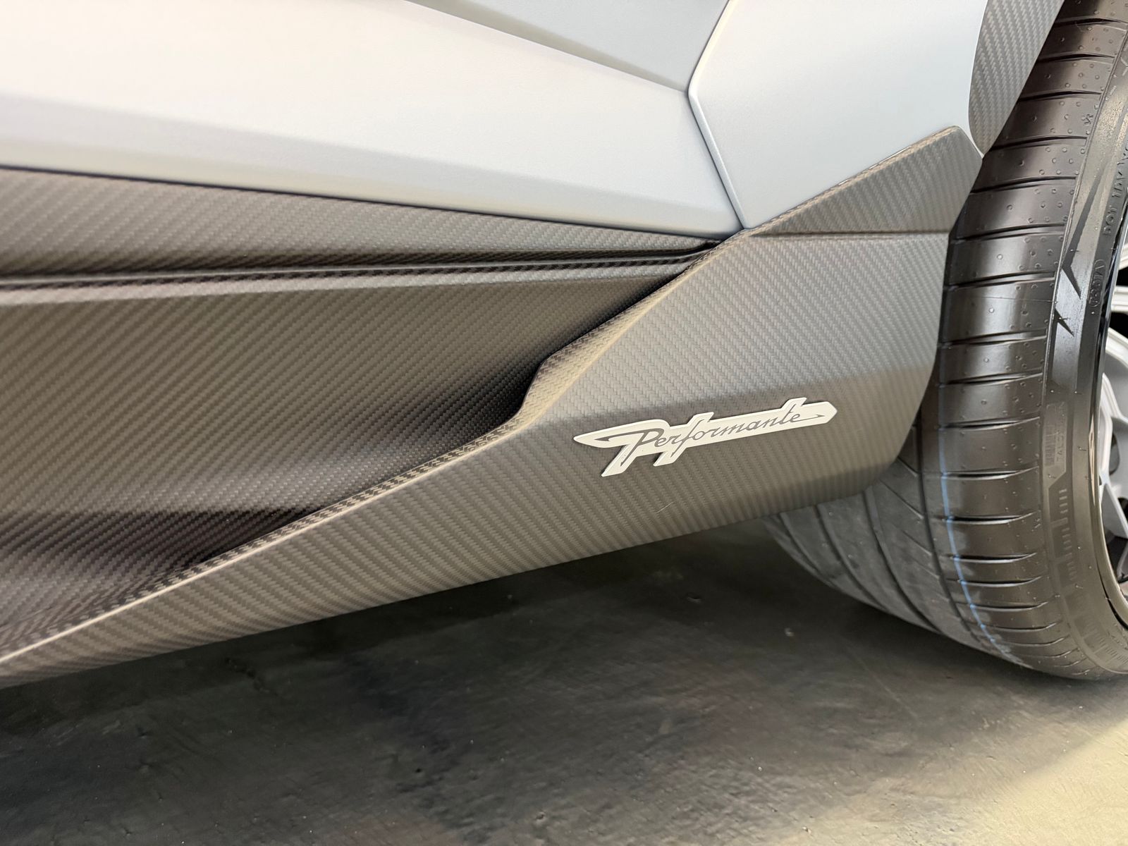 2024 Lamborghini Urus Performante AWD