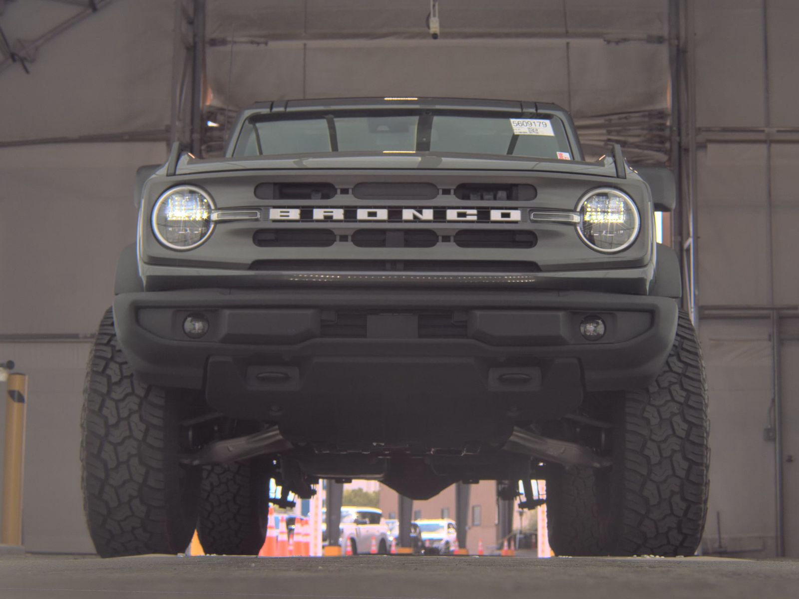 FORD BRONCO - 4