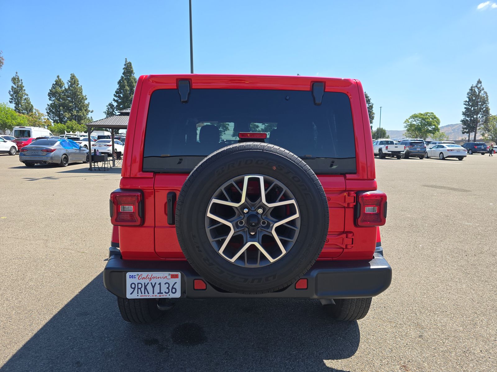 2024 Jeep Wrangler Sahara AWD
