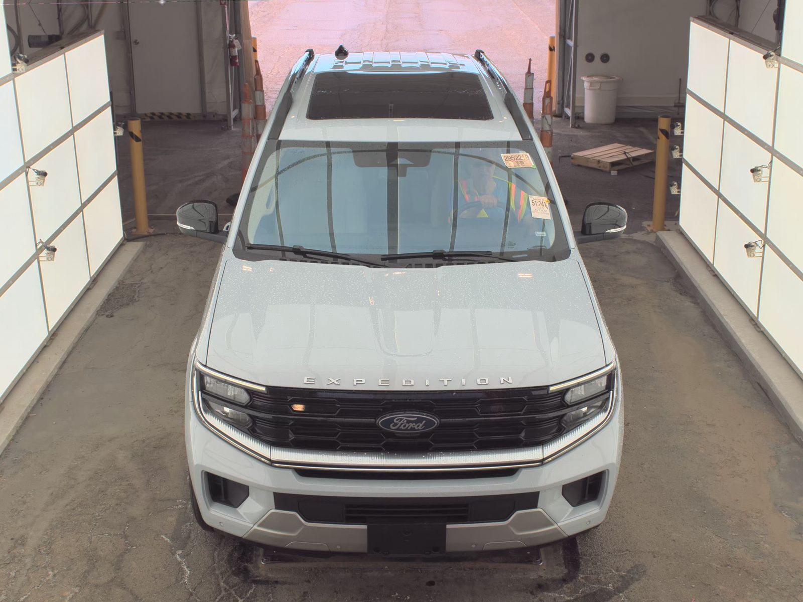 FORD EXPEDITION - 3