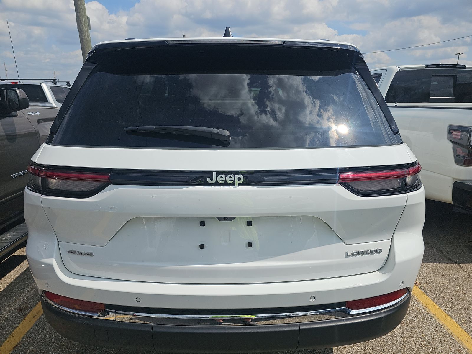 JEEP LAREDO X - 6
