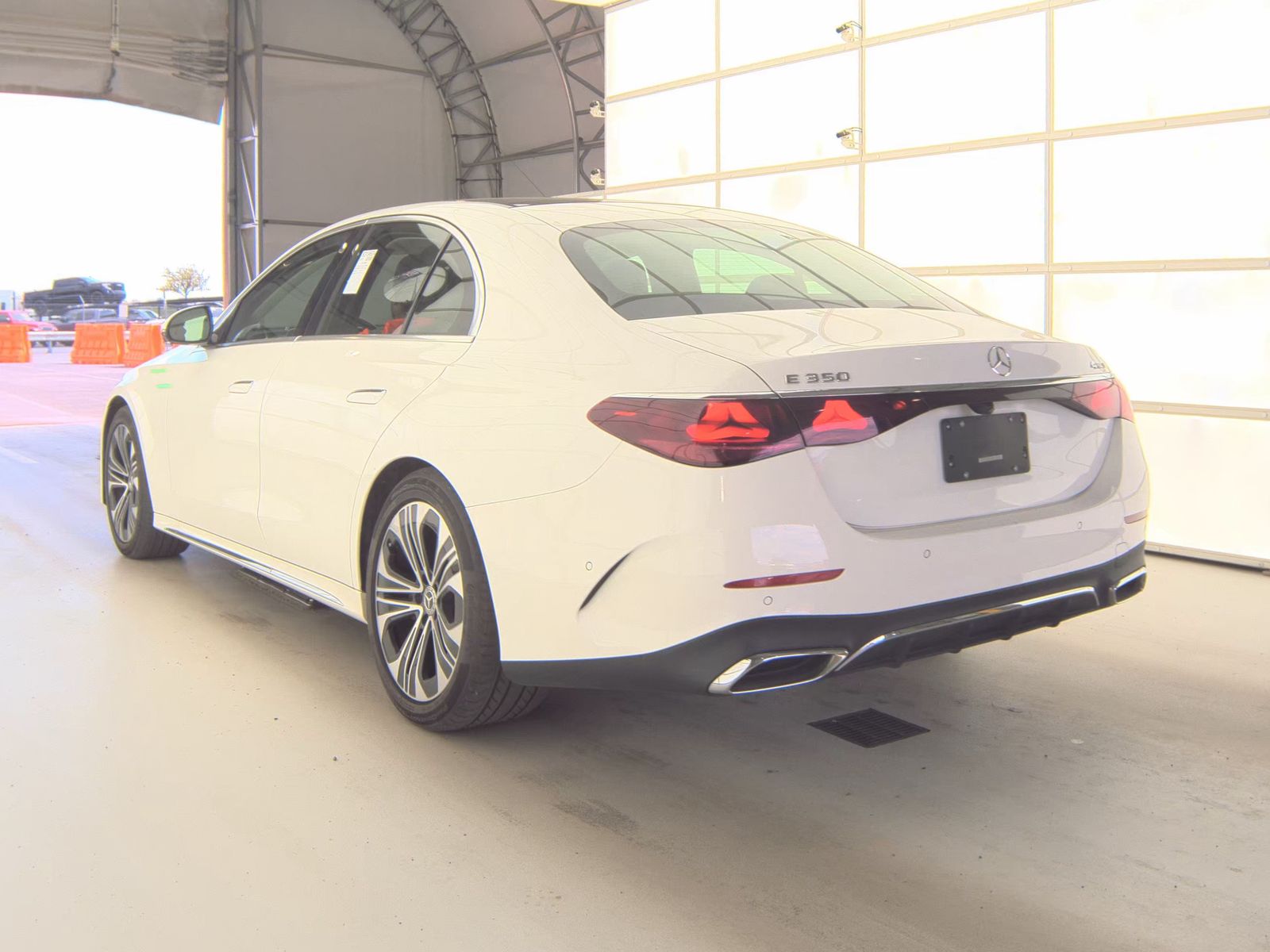 MERCEDES-BENZ E-CLASS - 9