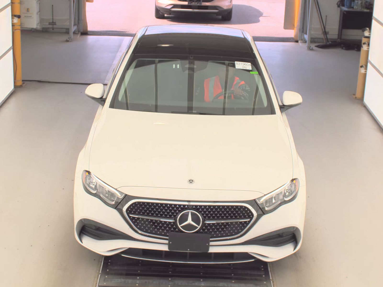 MERCEDES-BENZ E-CLASS - 3