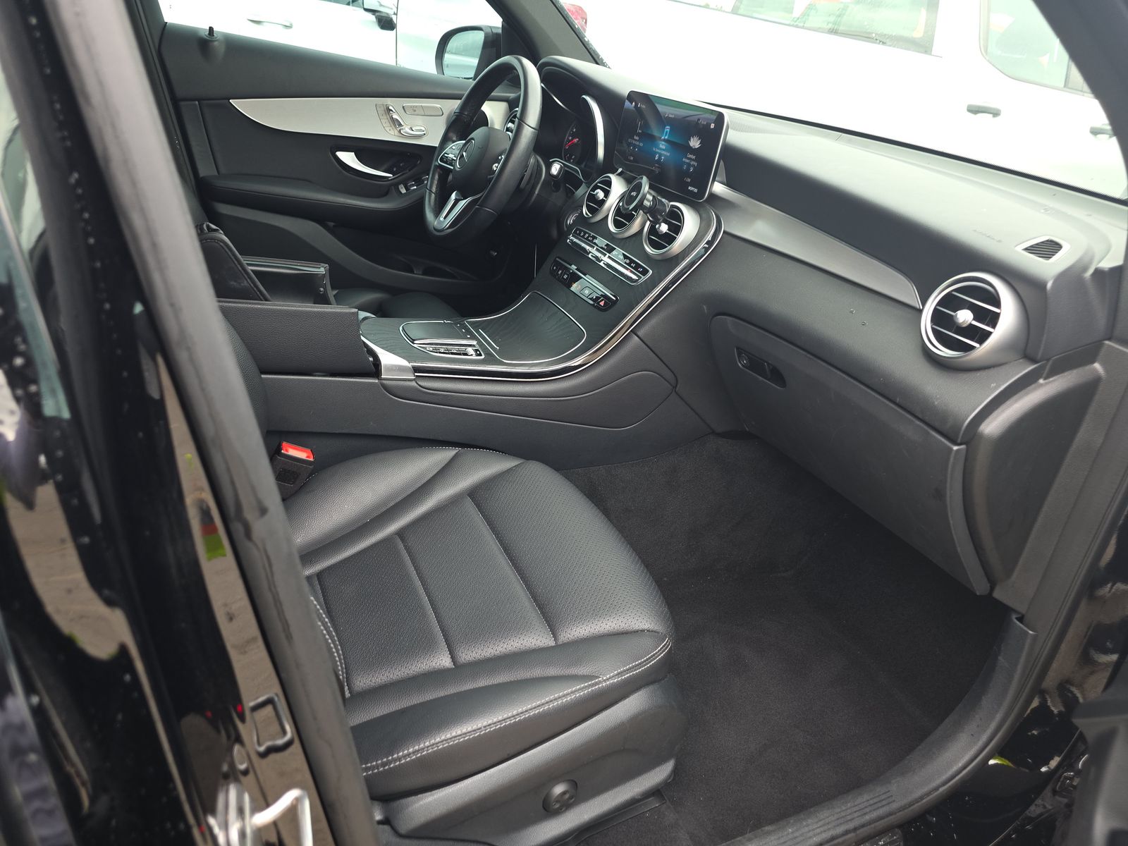 2021 Mercedes-Benz GLC GLC 300 AWD