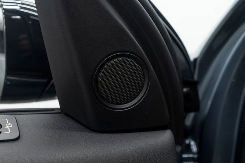 2023 Land Rover Discovery Sport S R-Dynamic AWD