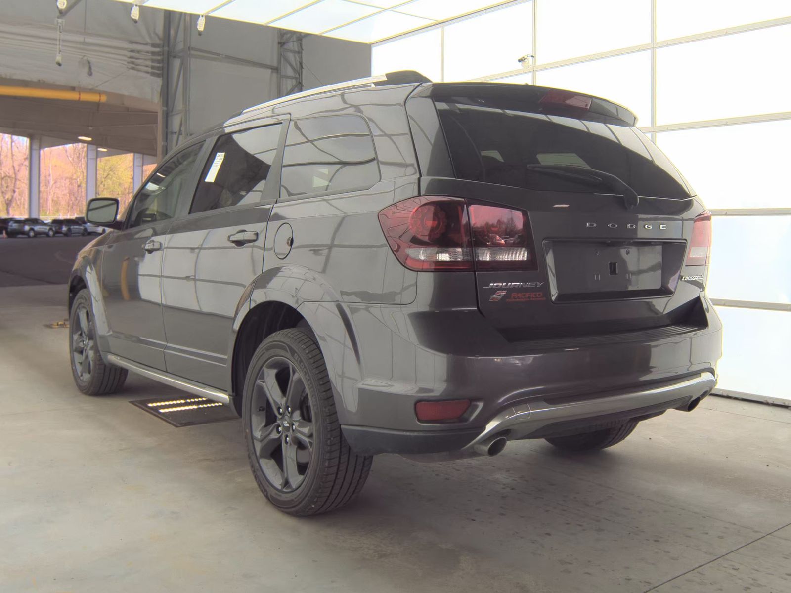 DODGE CROSSROAD - 9