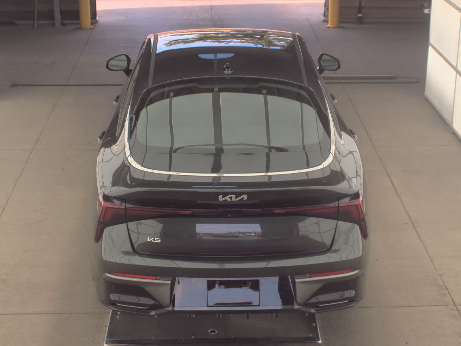 KIA LXS - 7