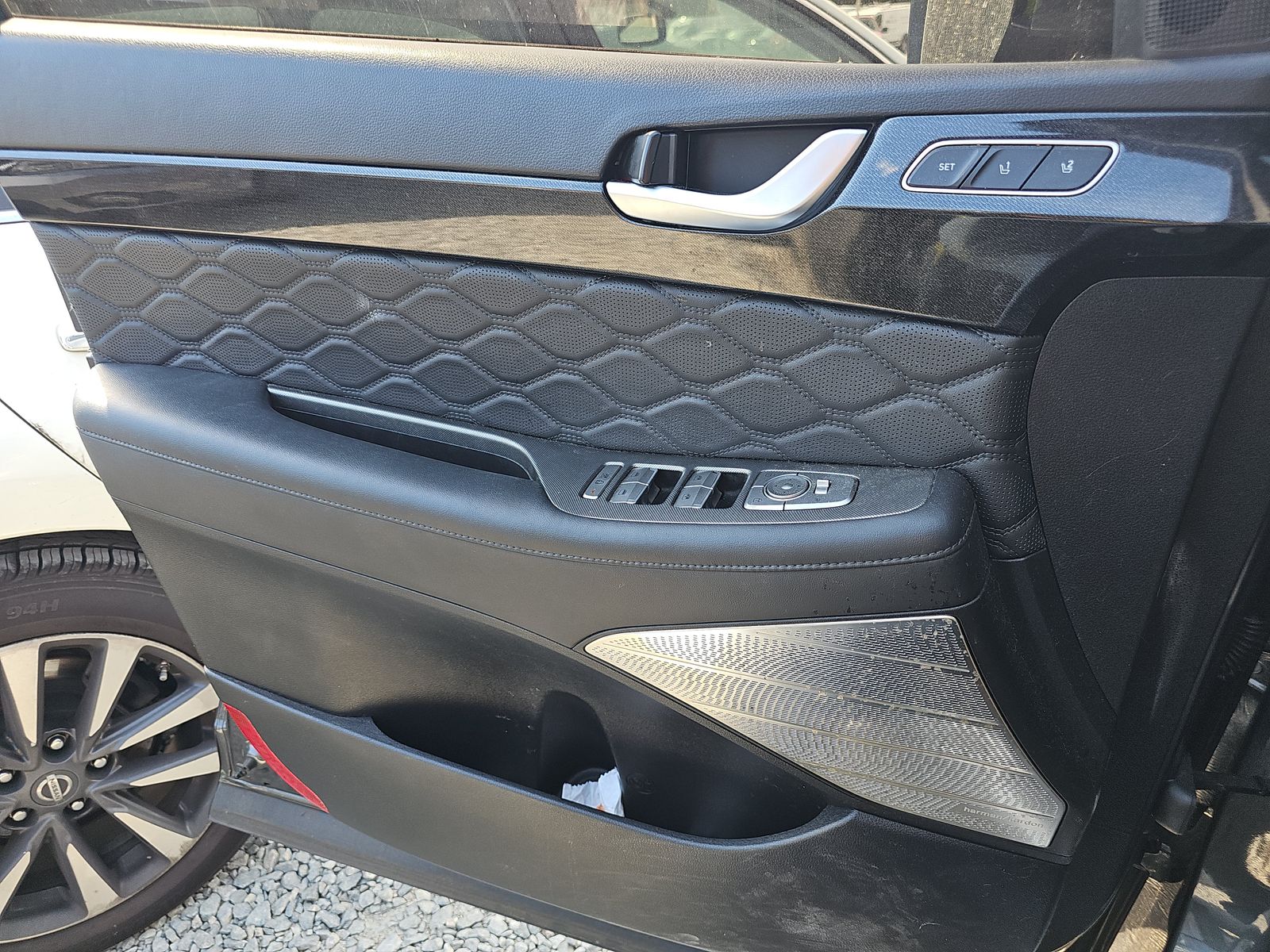 HYUNDAI LIMITED - 10