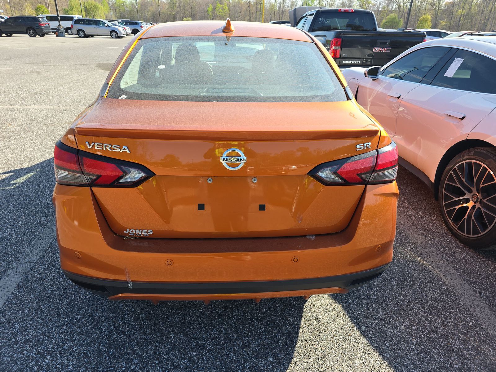 NISSAN VERSA - 6