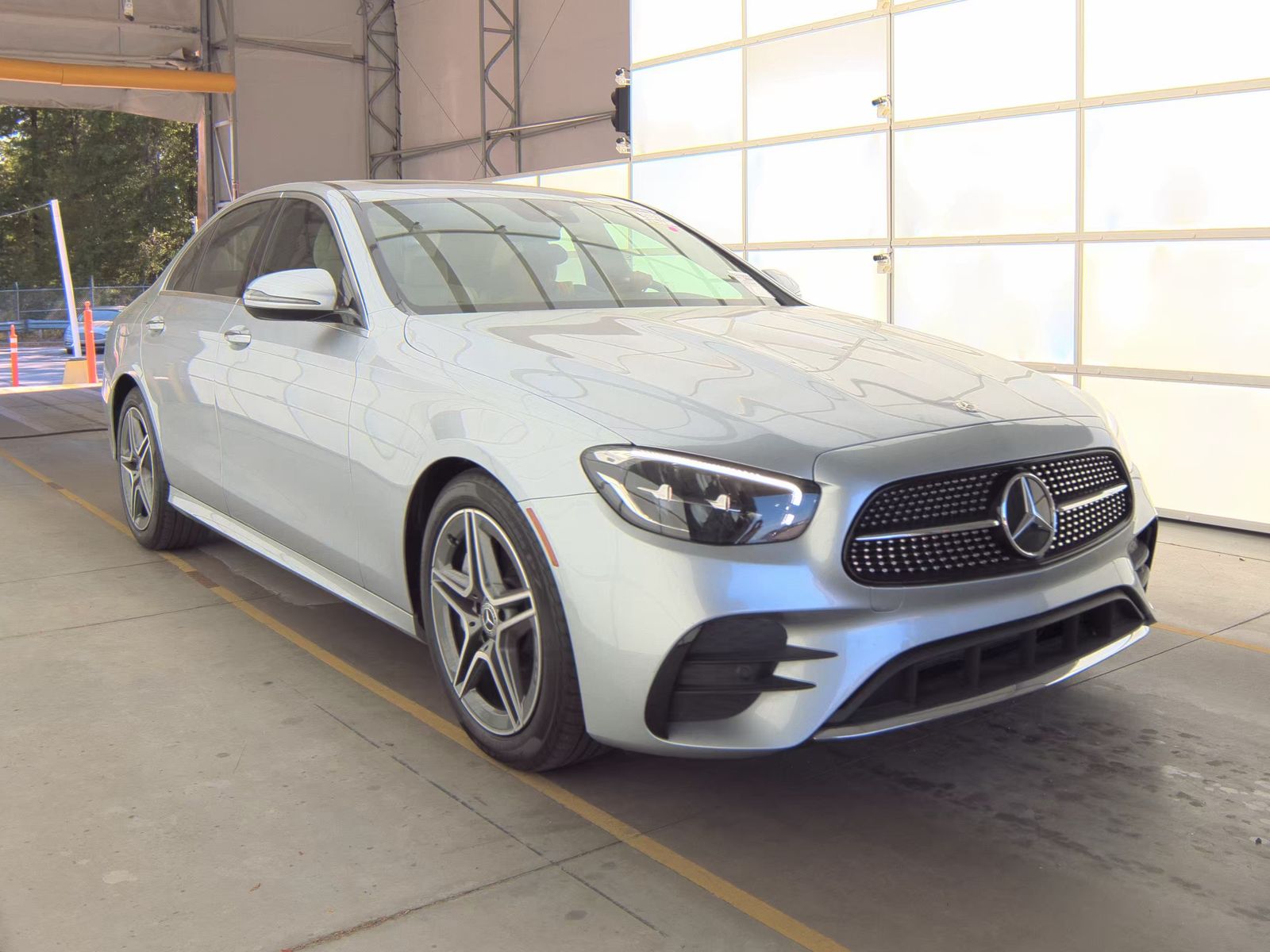 MERCEDES-BENZ E-CLASS - 5