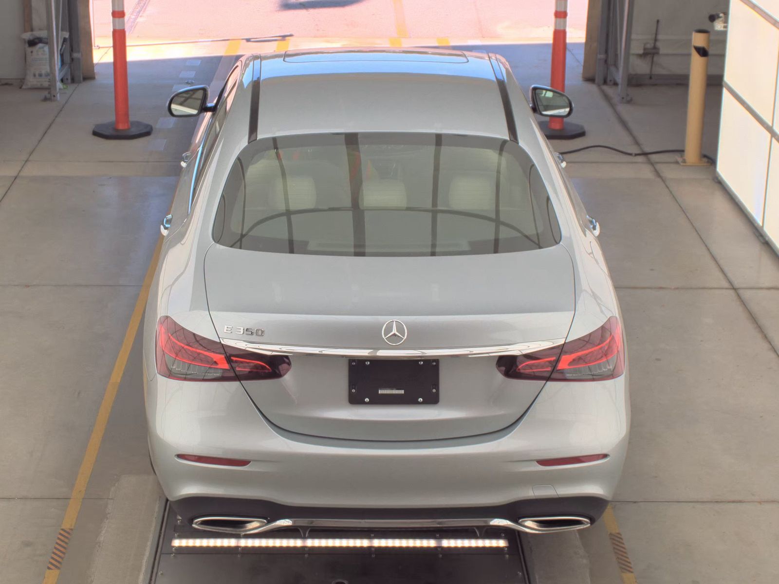 MERCEDES-BENZ E-CLASS - 7