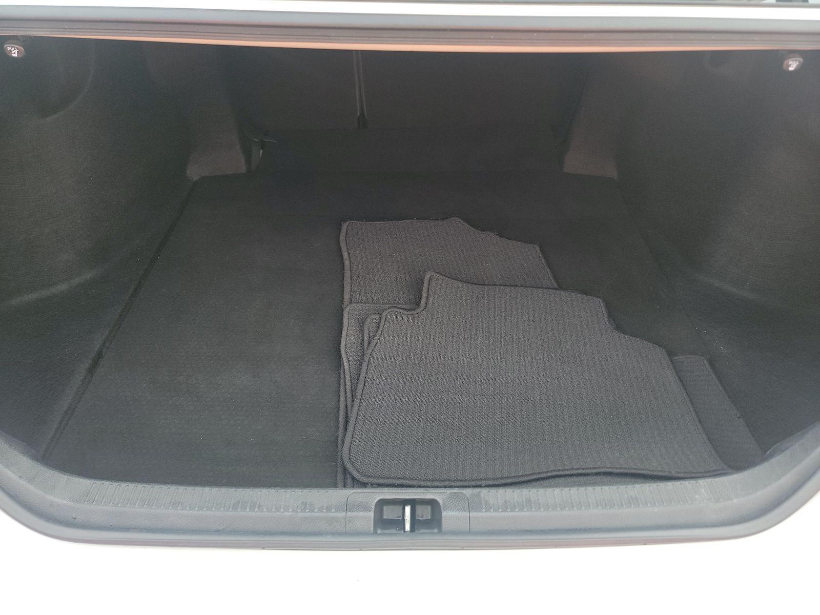 2019 Toyota Camry XSE FWD