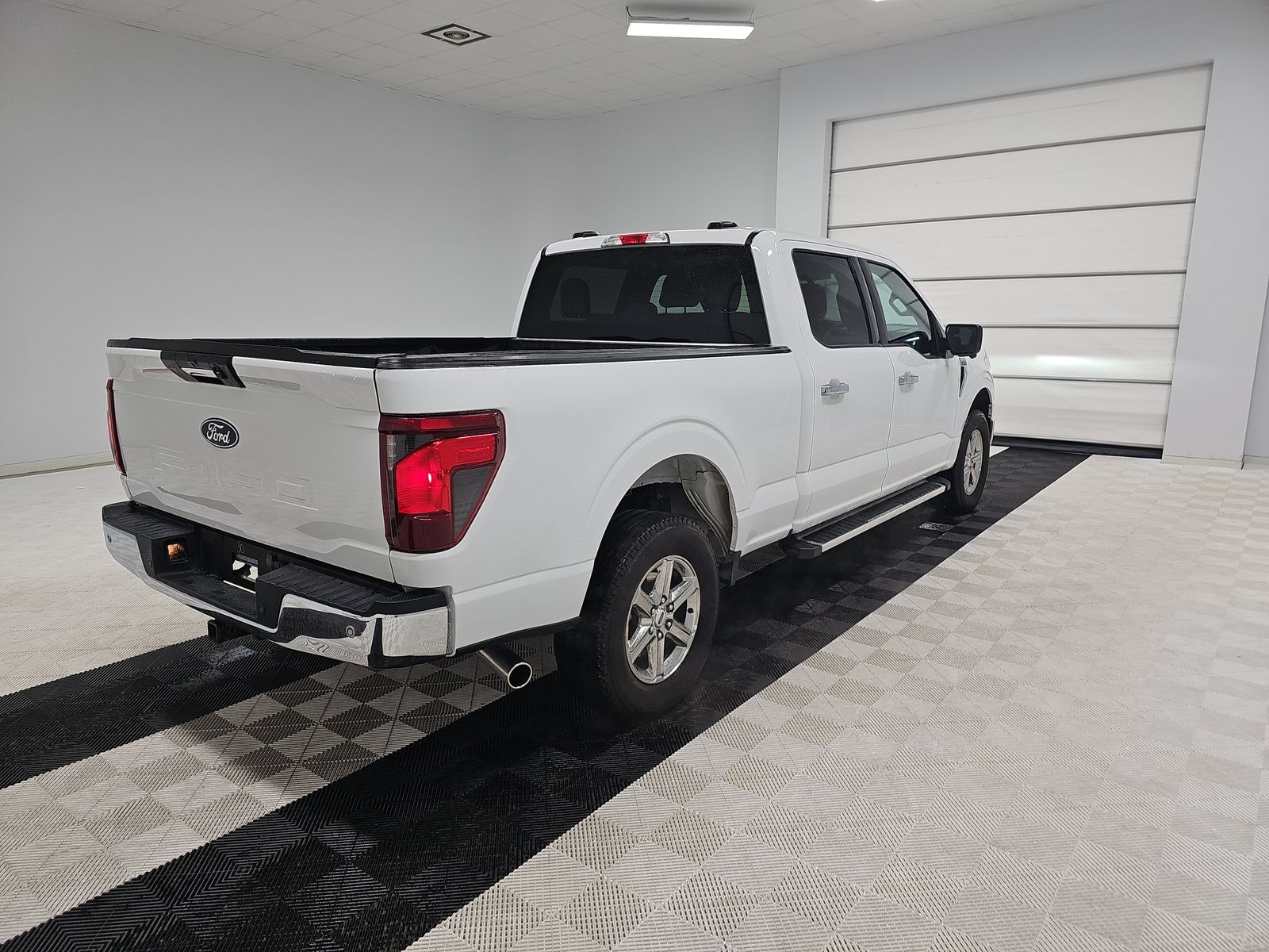2024 Ford F-150 XLT AWD