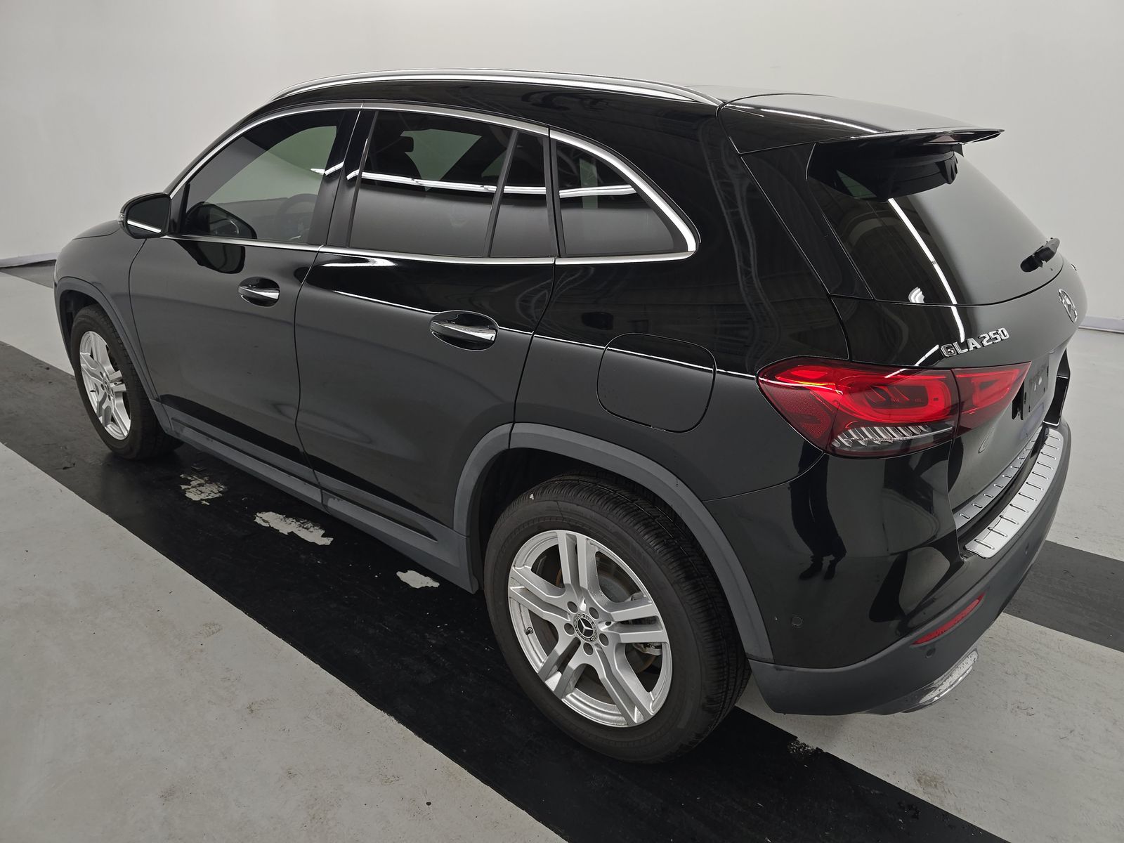 MERCEDES-BENZ GLA-CLASS - 7