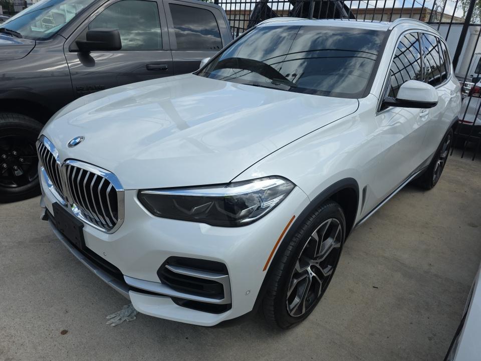 2022 BMW X5 xDrive40i AWD