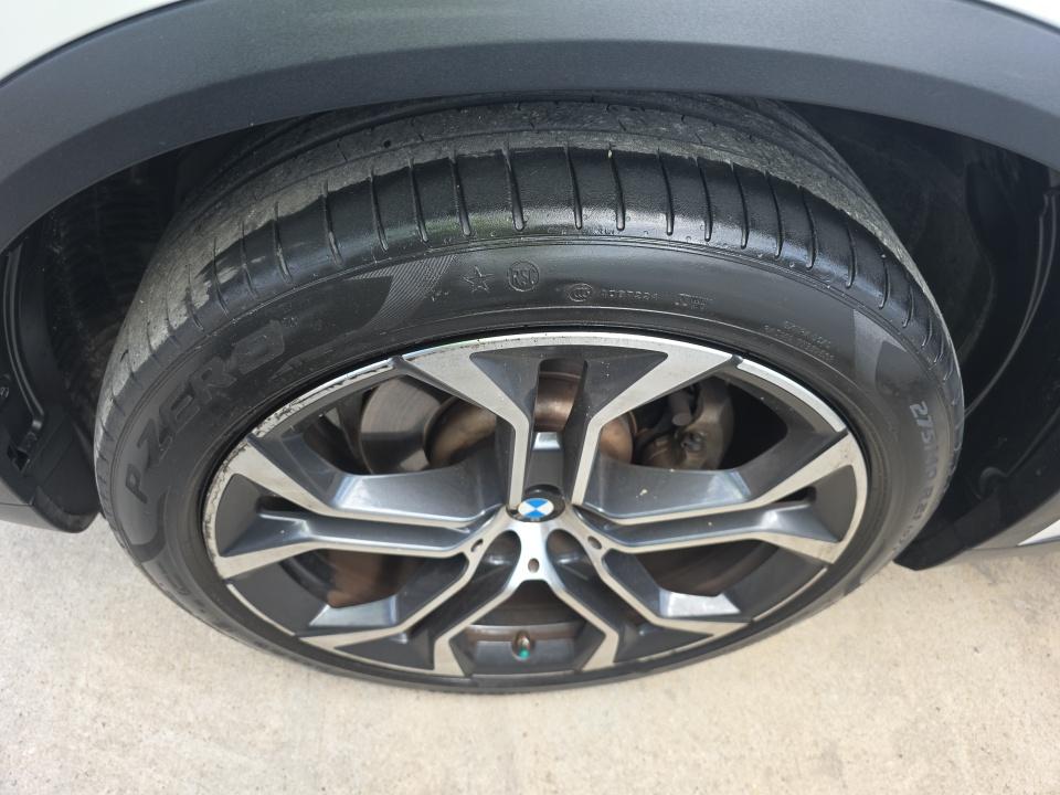 2022 BMW X5 xDrive40i AWD