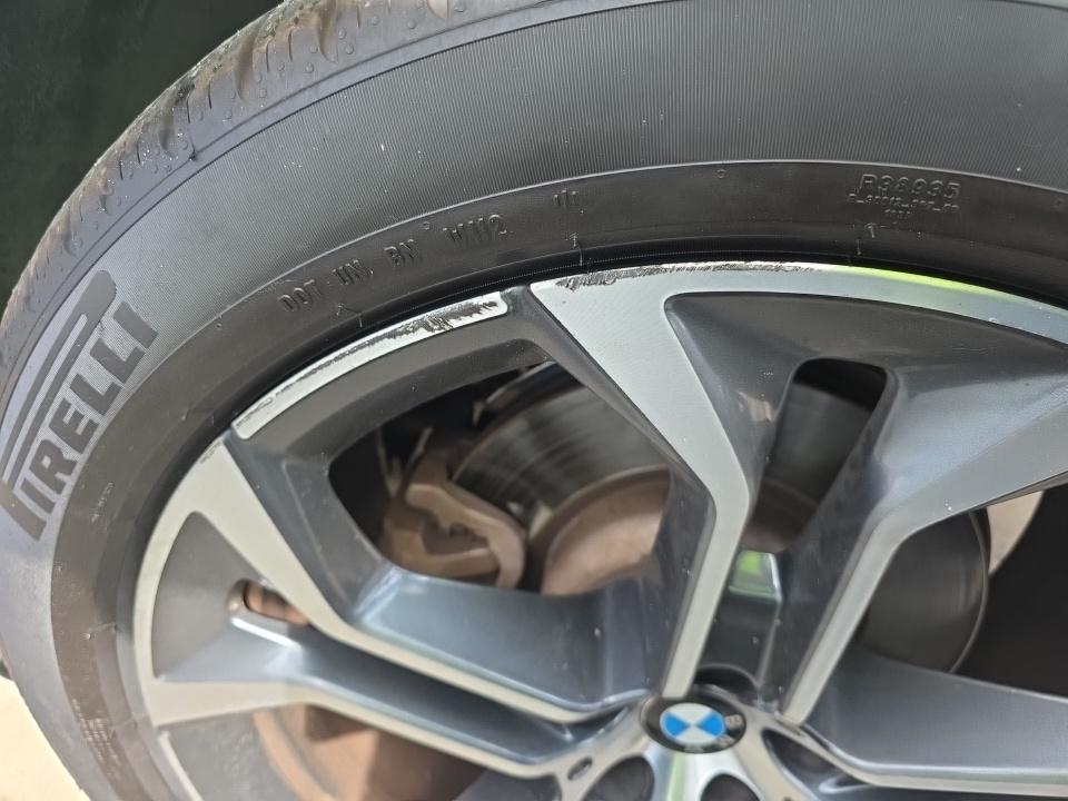 2022 BMW X5 xDrive40i AWD