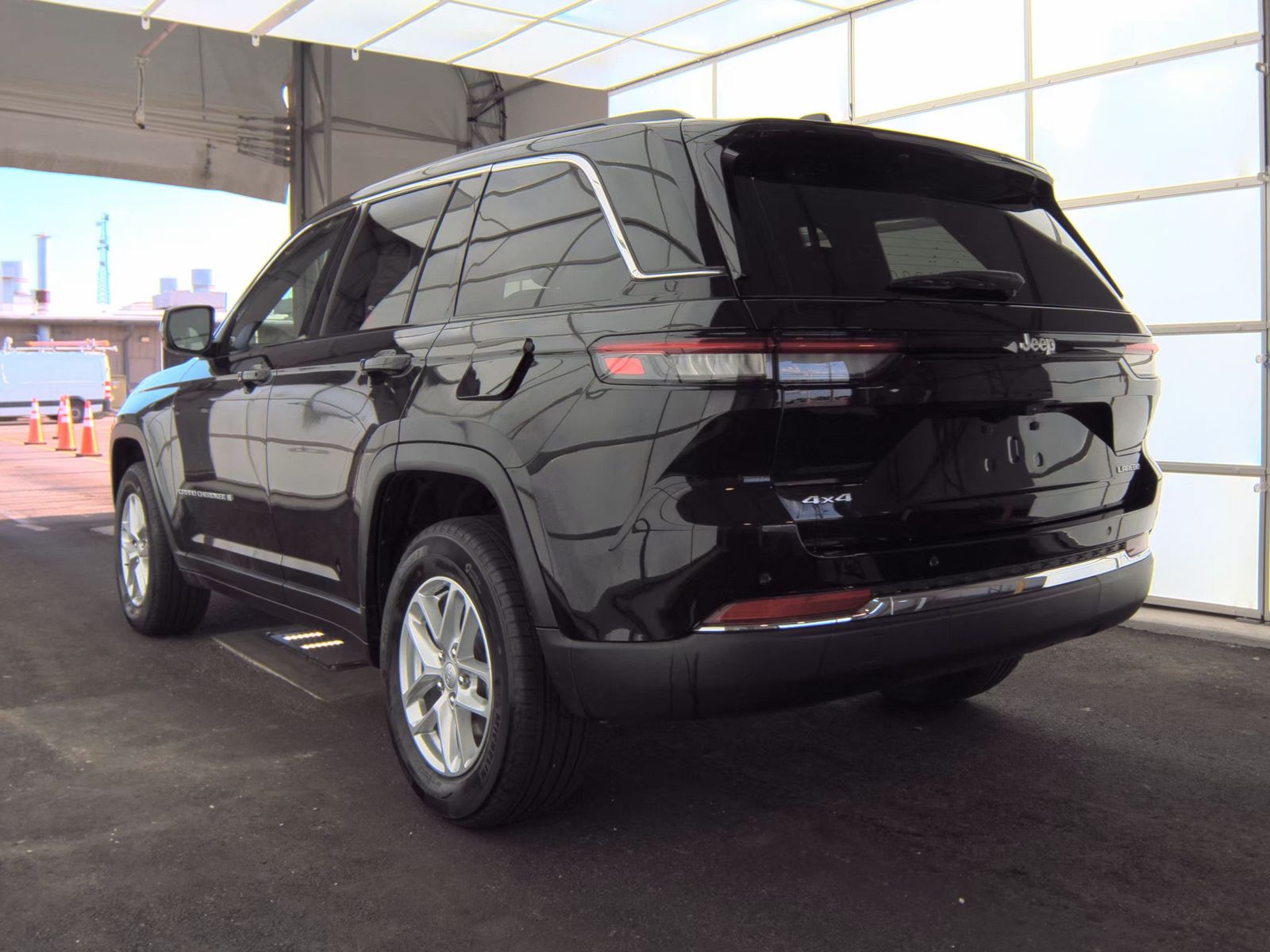 JEEP LAREDO X - 9