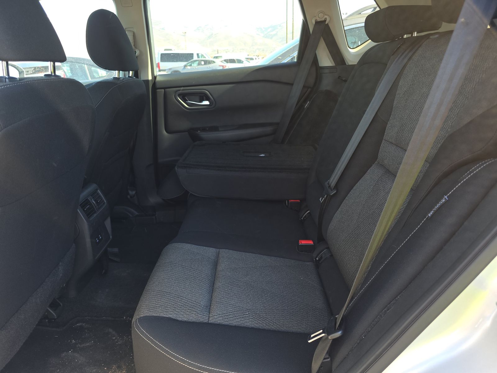 2024 Nissan Rogue SV FWD