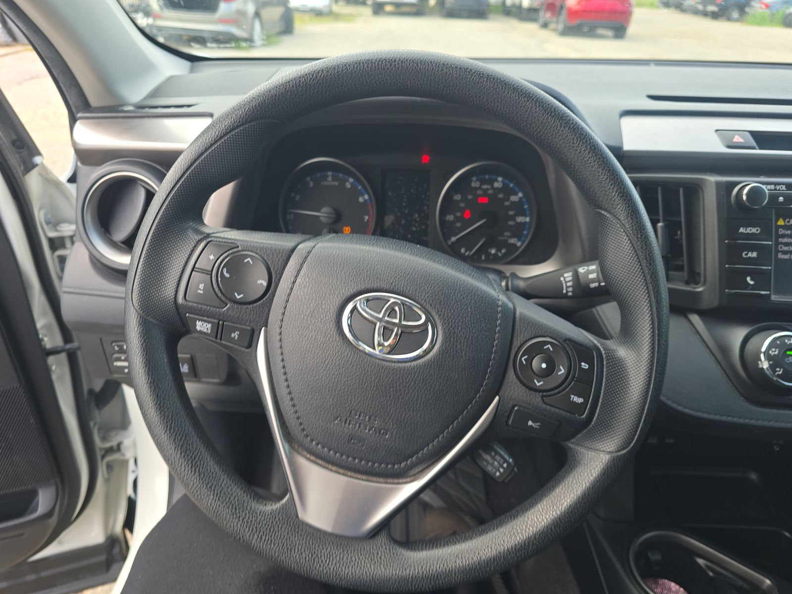 2018 Toyota RAV4 LE FWD
