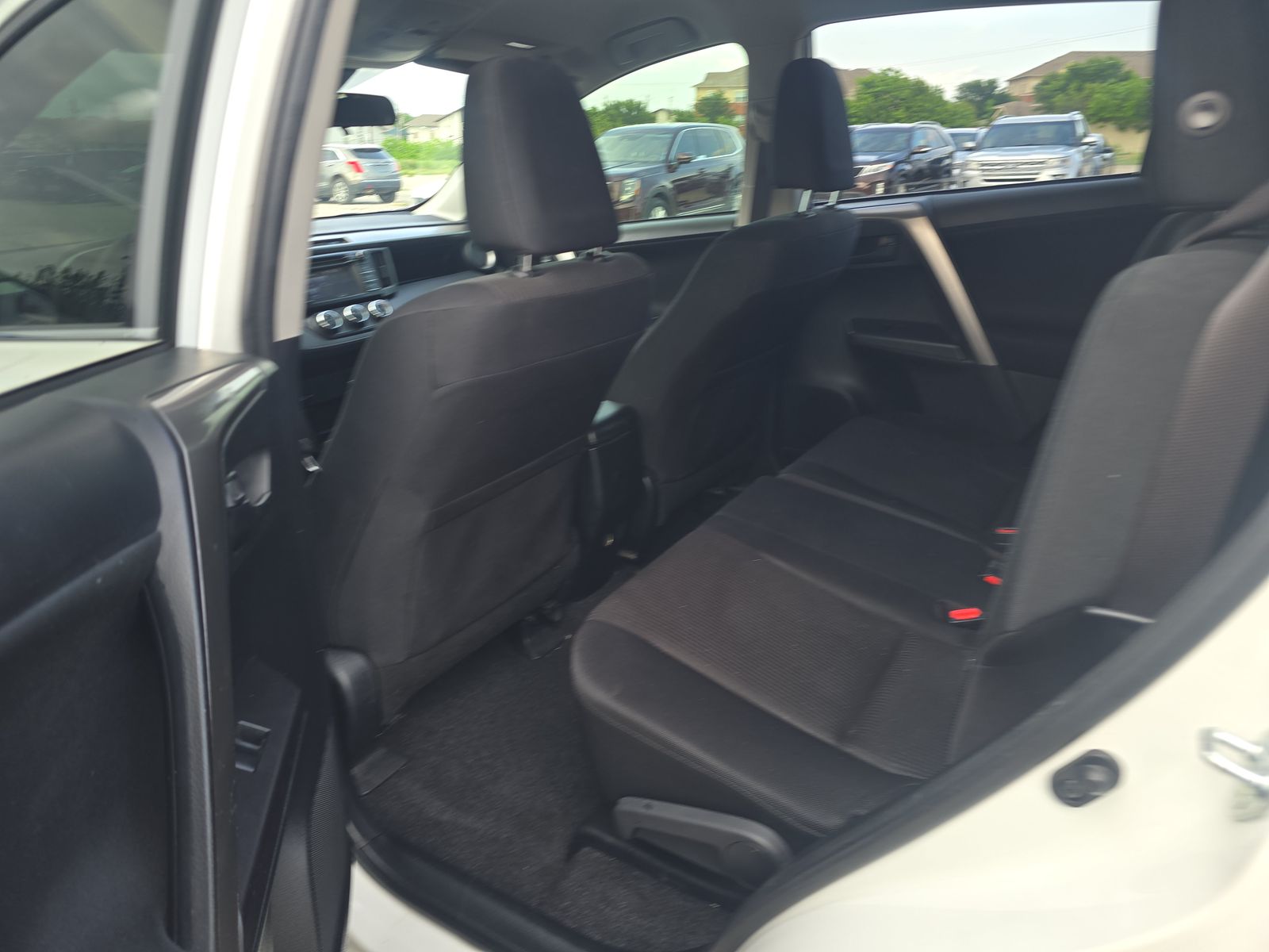 2018 Toyota RAV4 LE FWD