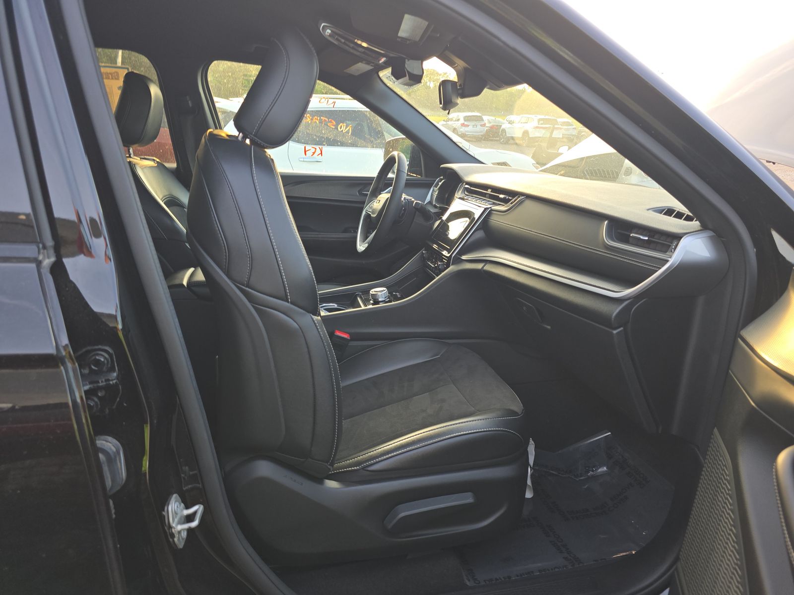 2024 Jeep Grand Cherokee L Altitude AWD
