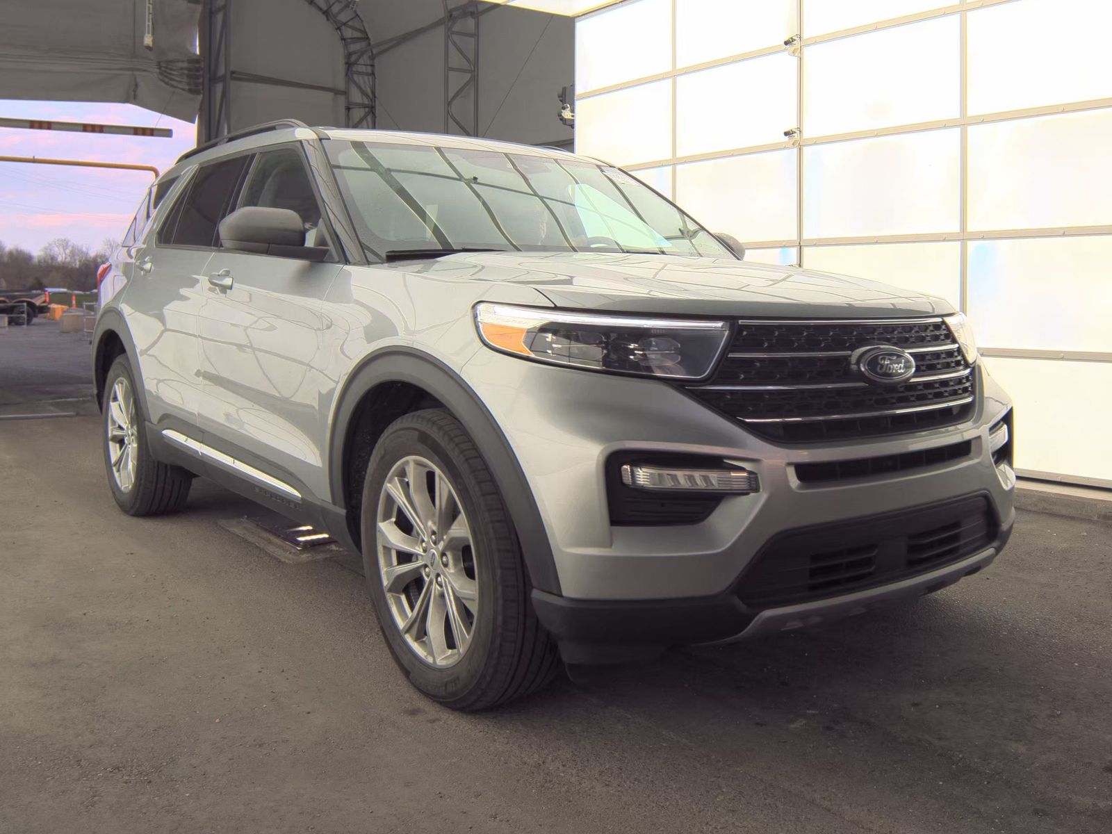 FORD EXPLORER - 5