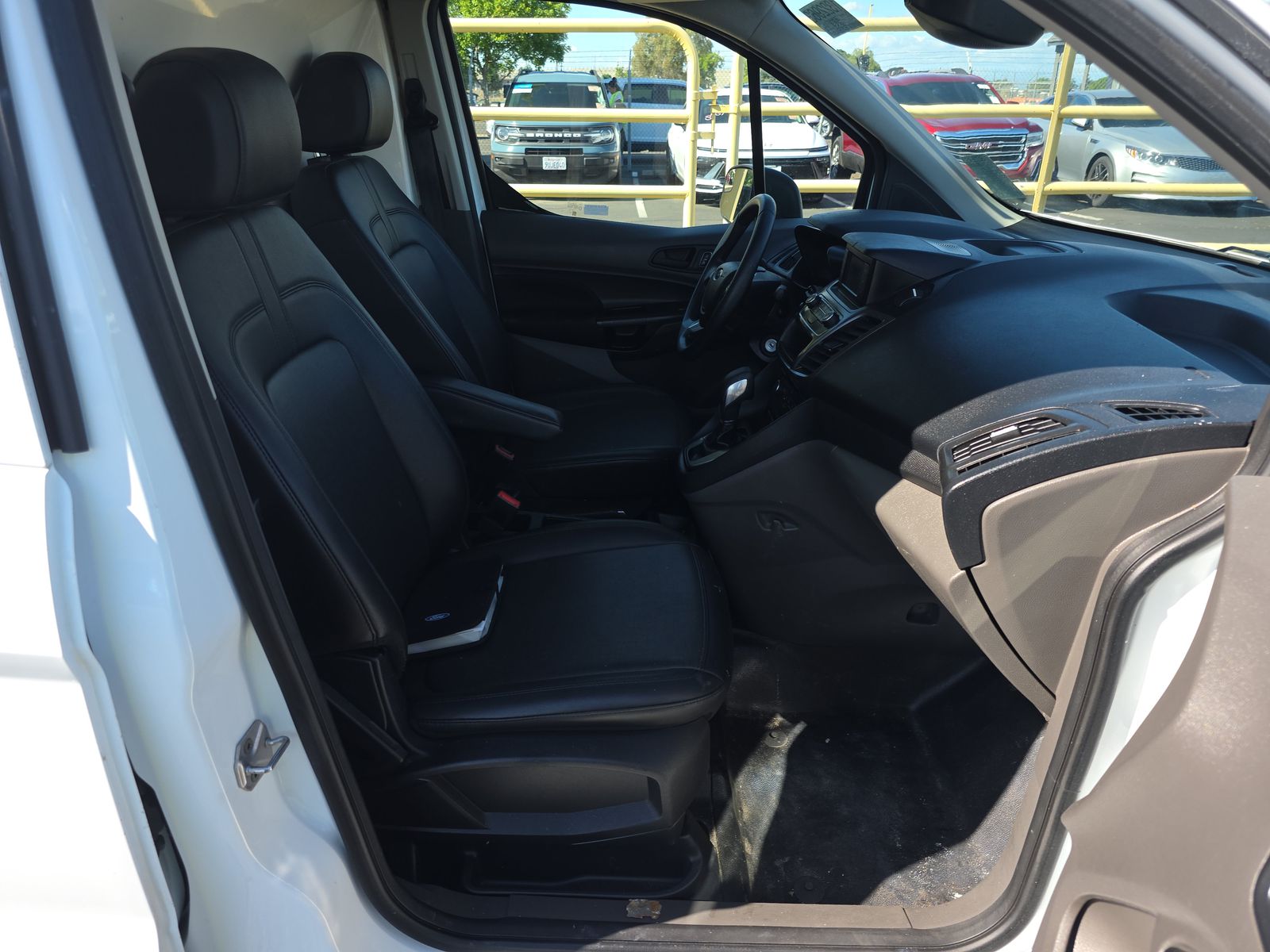 FORD TRANSIT CONNECT - 9