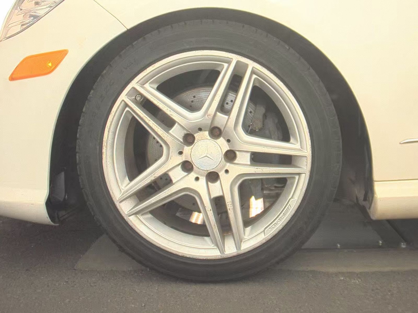 MERCEDES-BENZ E-CLASS - 10