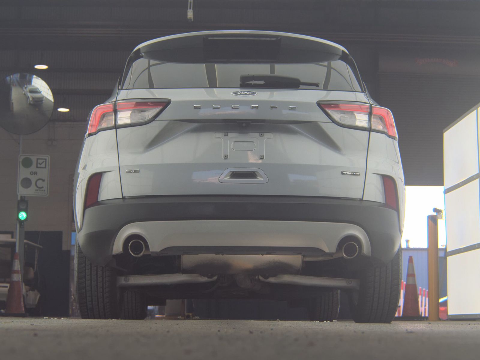 FORD ESCAPE - 8