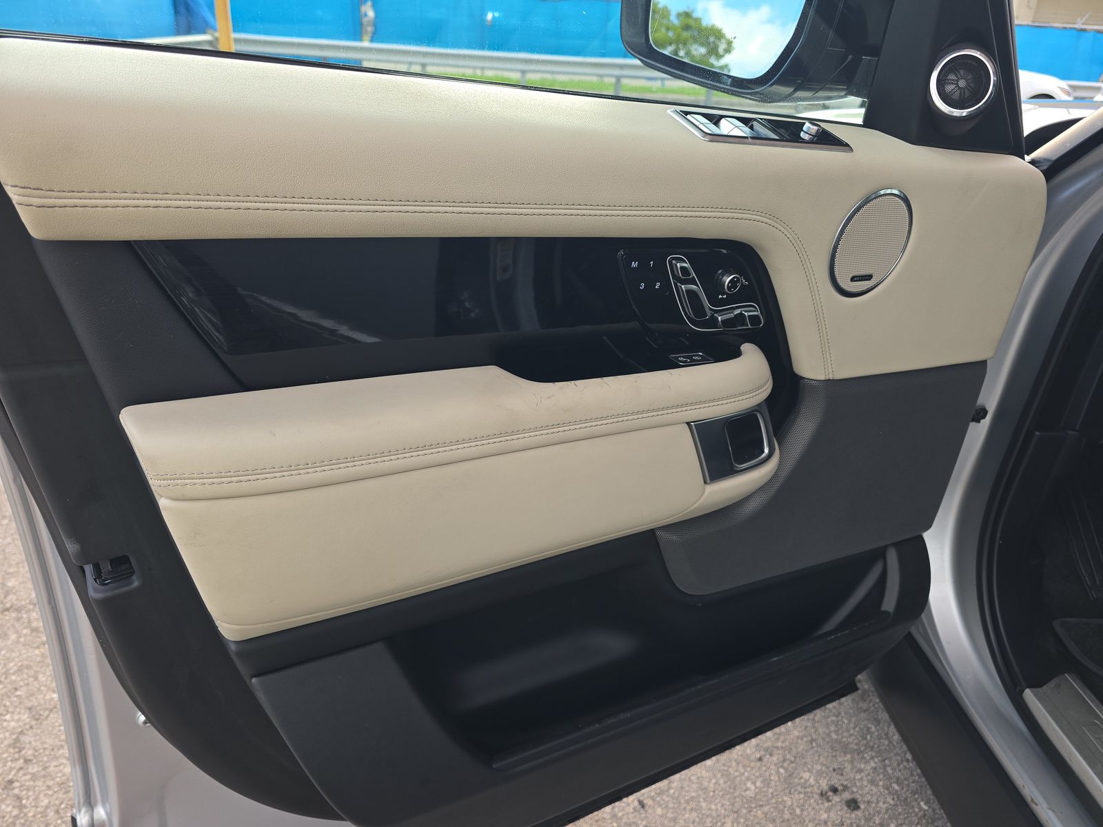 LAND ROVER RANGE ROVER - 10
