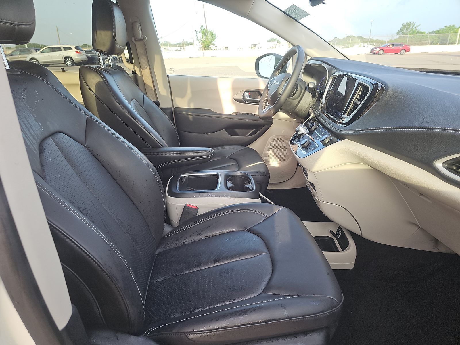 CHRYSLER PACIFICA - 9
