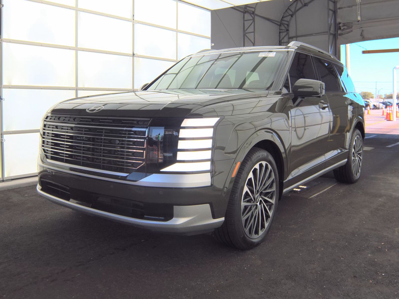 HYUNDAI CALLIGRAPH - 1