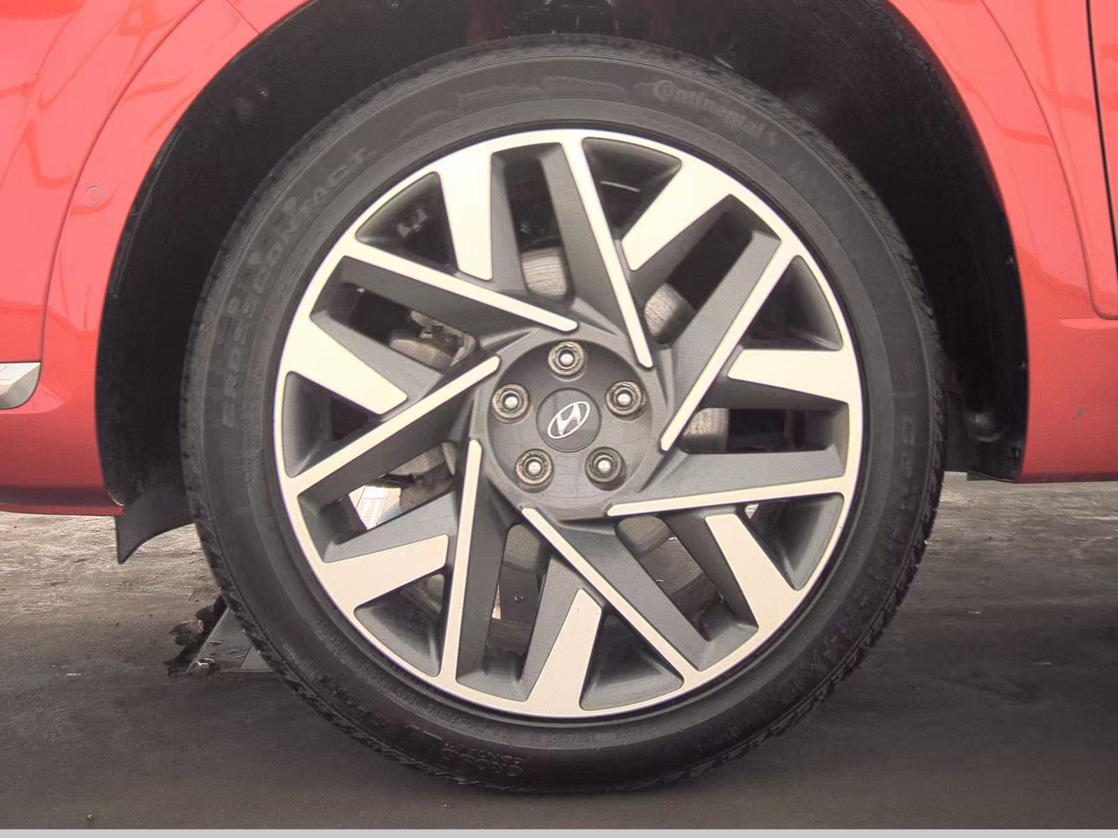 HYUNDAI CALLIGRAPH - 10