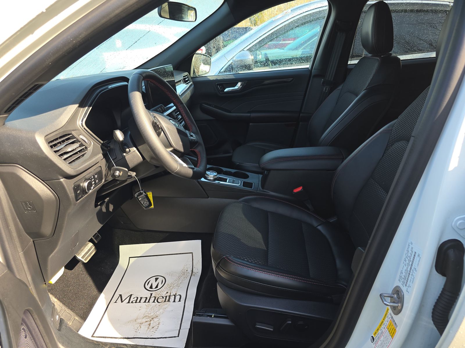 FORD ESCAPE - 8