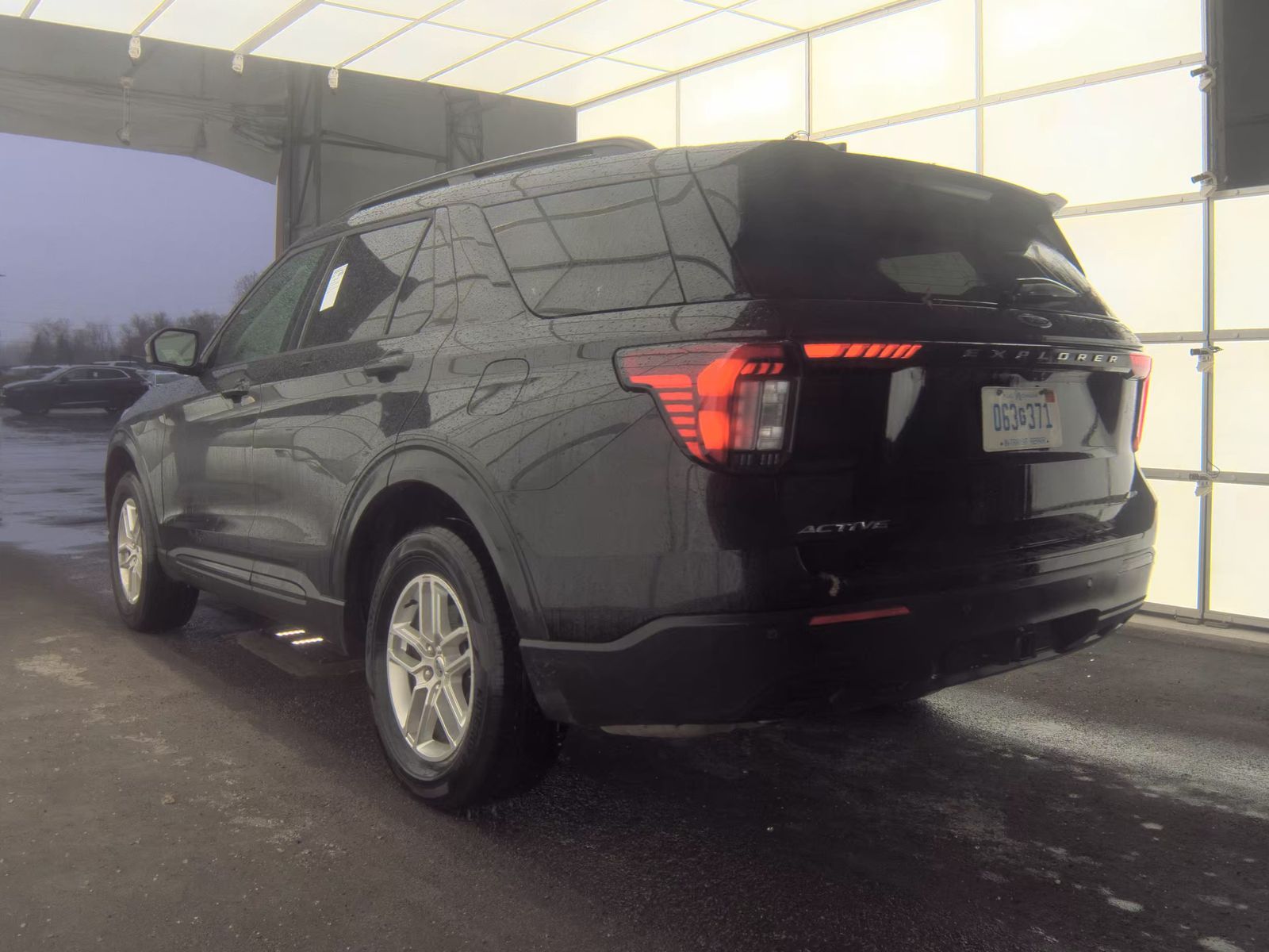 FORD EXPLORER - 9