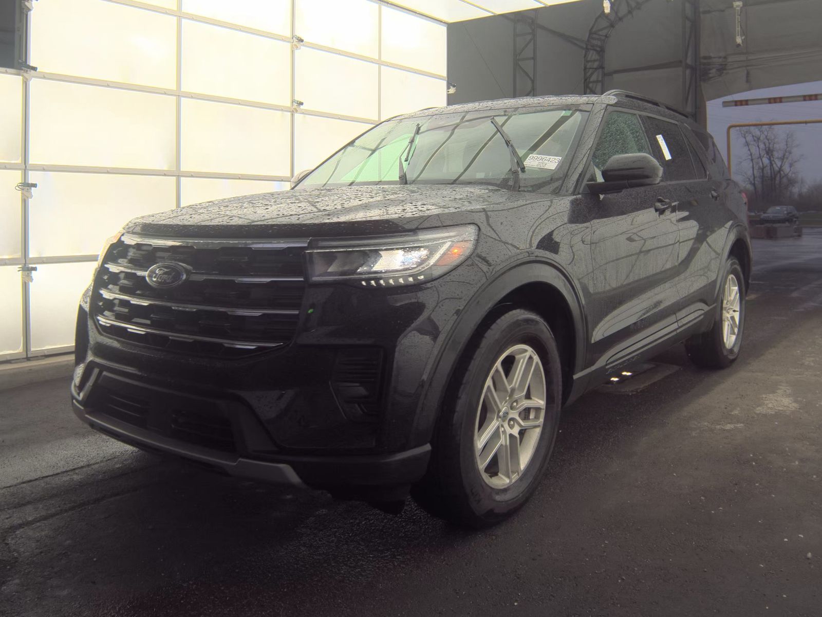 FORD EXPLORER - 1