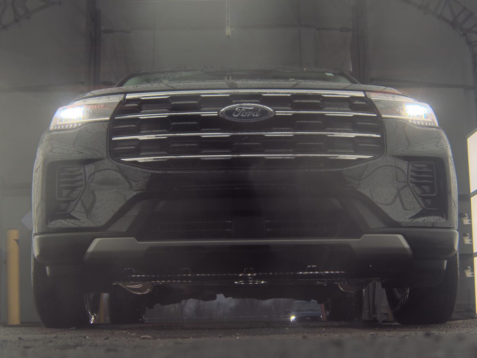 FORD EXPLORER - 4
