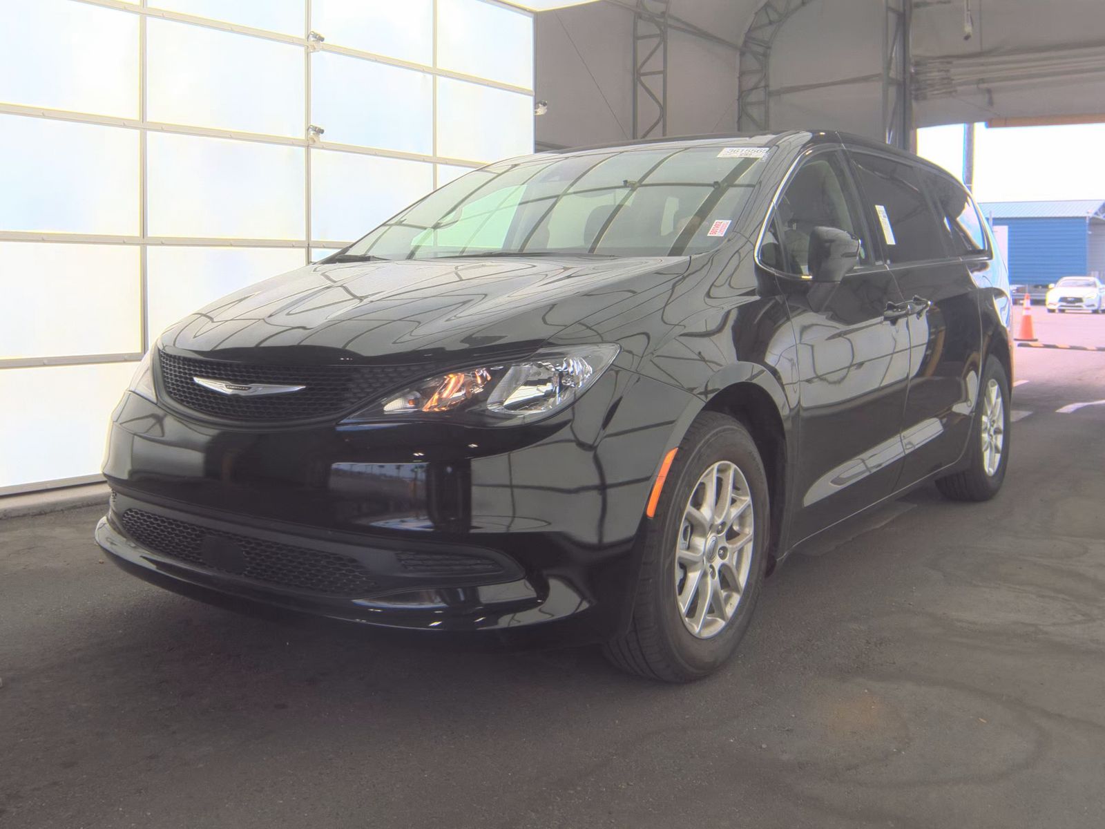 CHRYSLER VOYAGER - 1