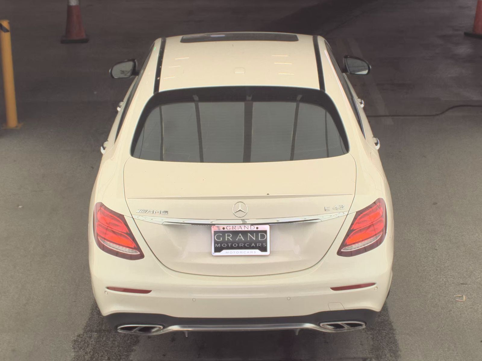 MERCEDES-BENZ E-CLASS - 6