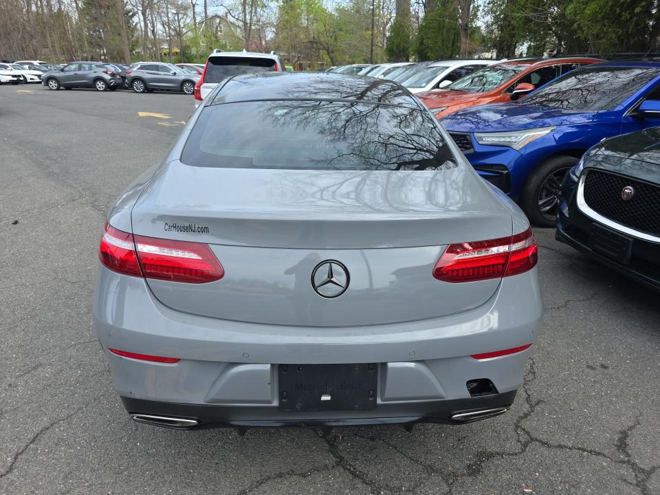 MERCEDES-BENZ E-CLASS - 6