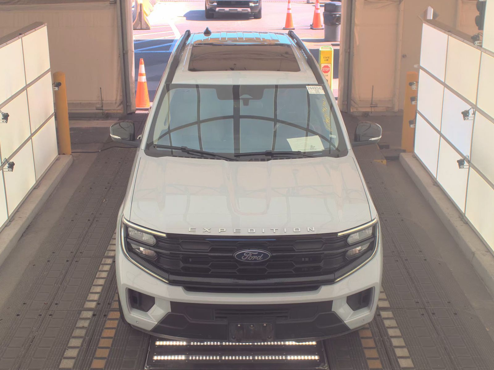 FORD EXPEDITION - 3