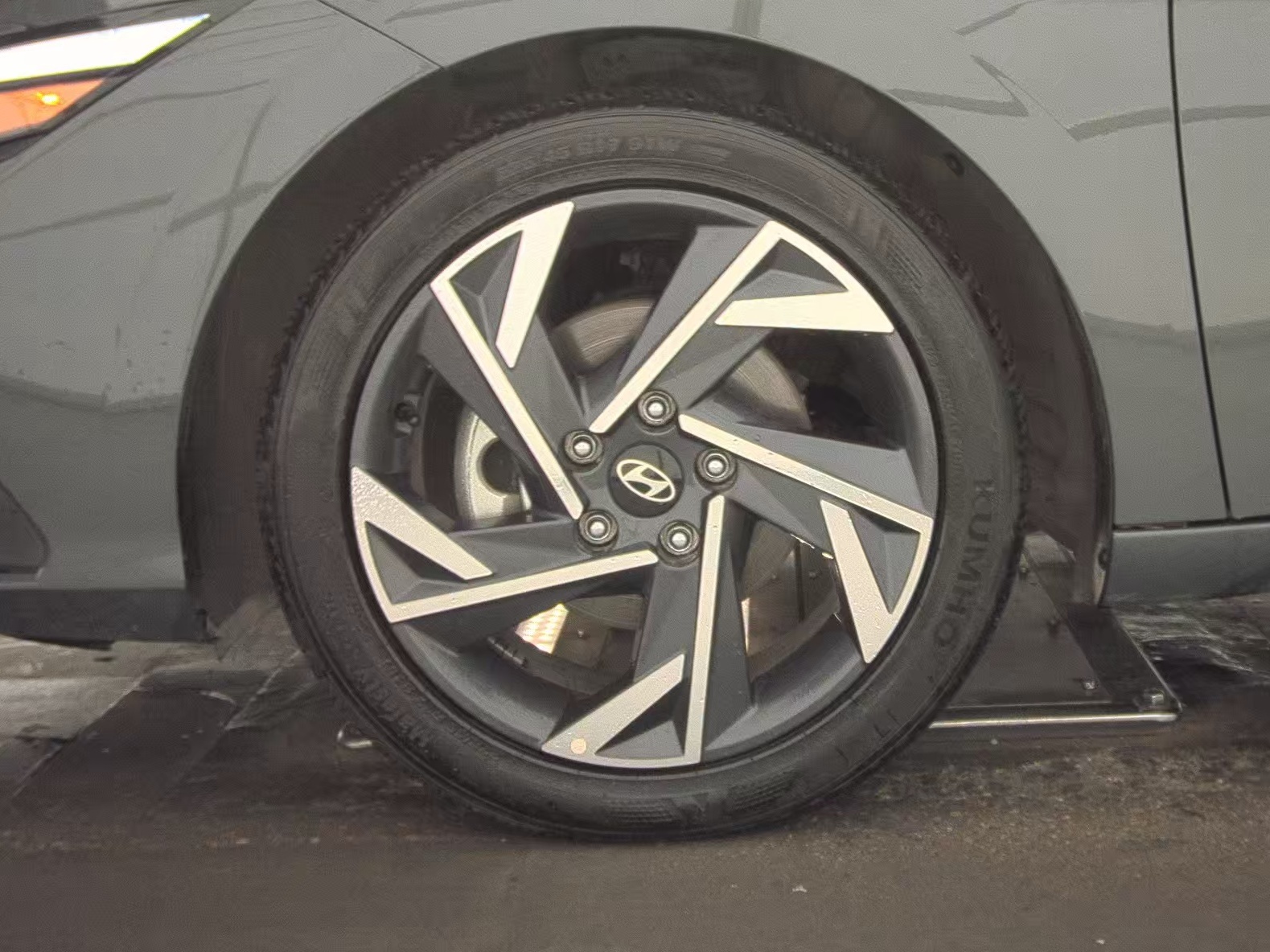 HYUNDAI SEL SPORT - 10