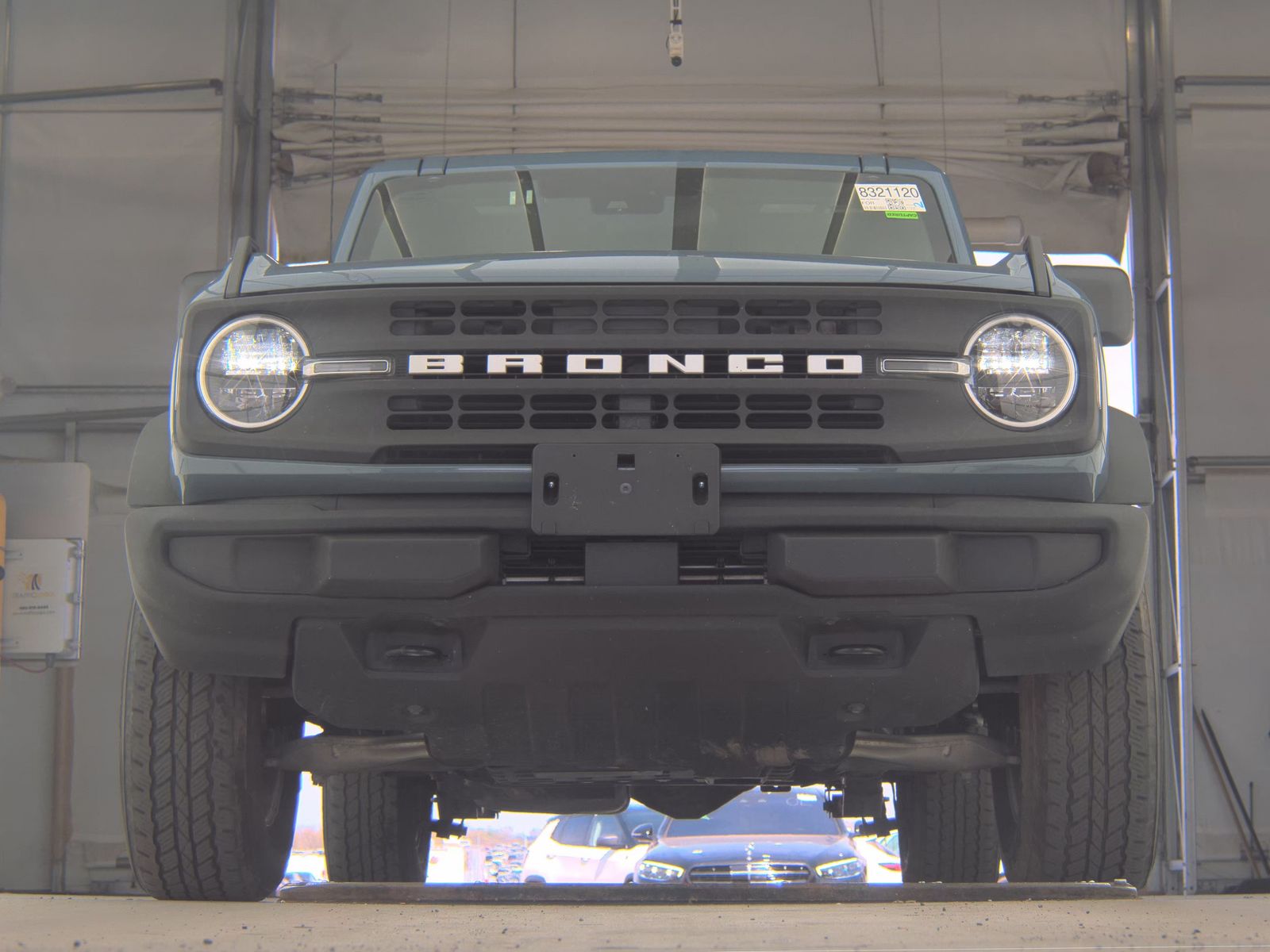 FORD BRONCO - 4