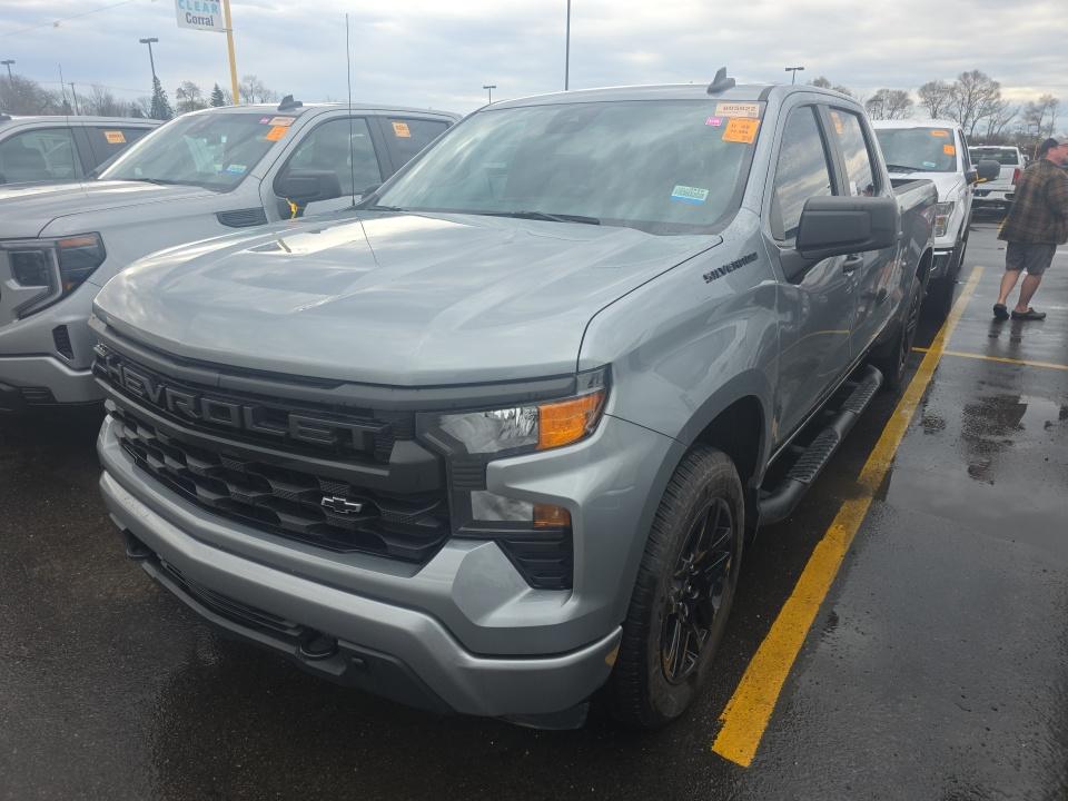 CHEVROLET CUSTOM - 1