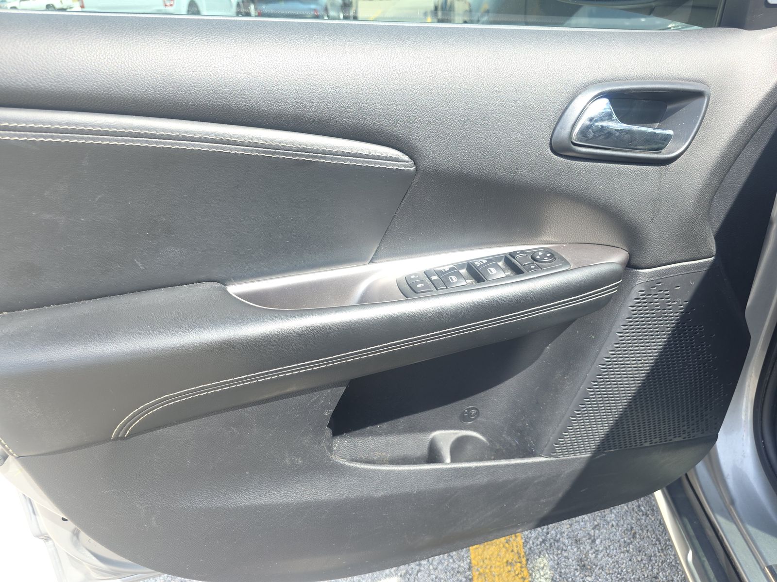 DODGE CROSSROAD - 10