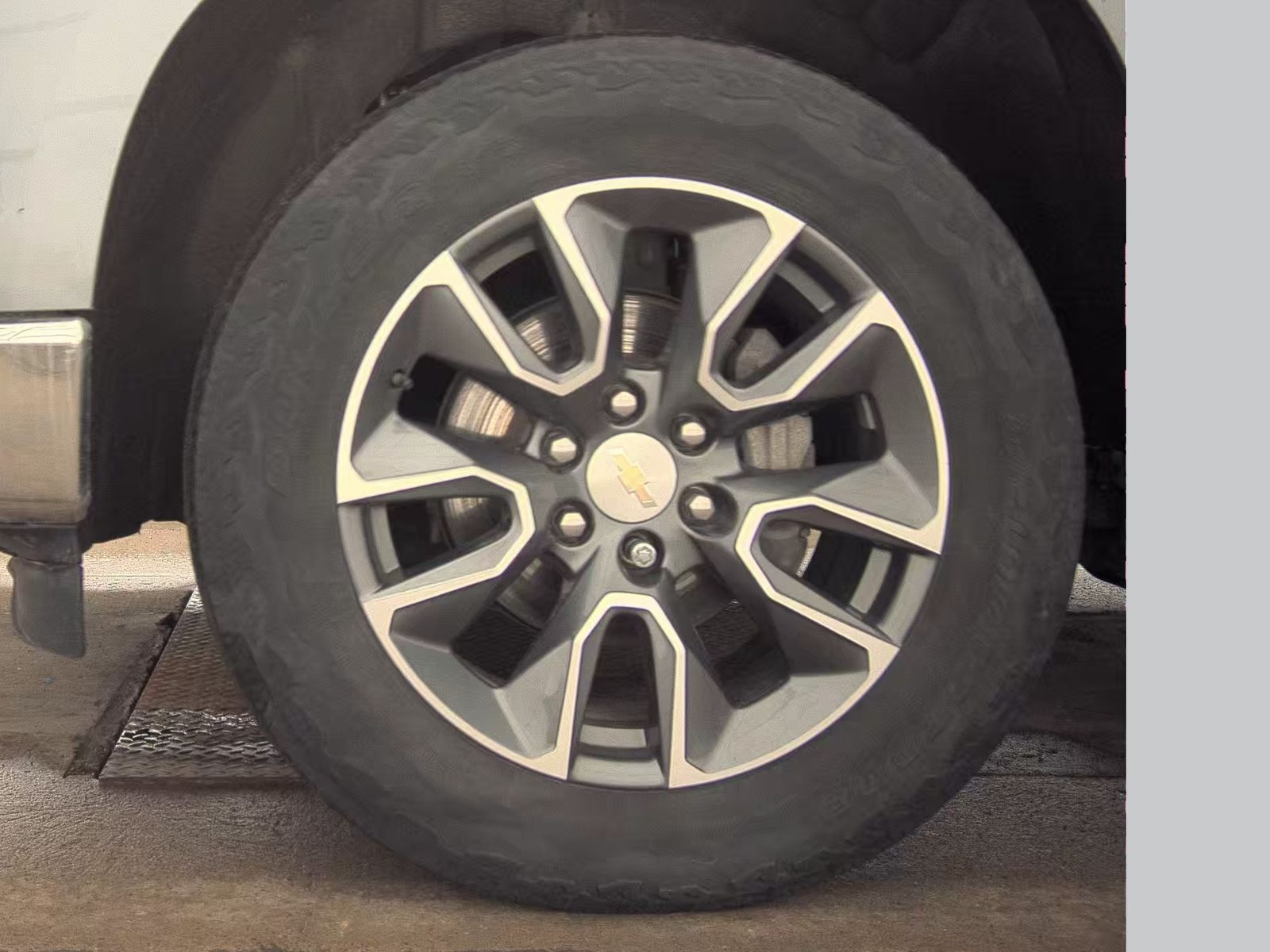 2023 Chevrolet Silverado 1500 LT AWD