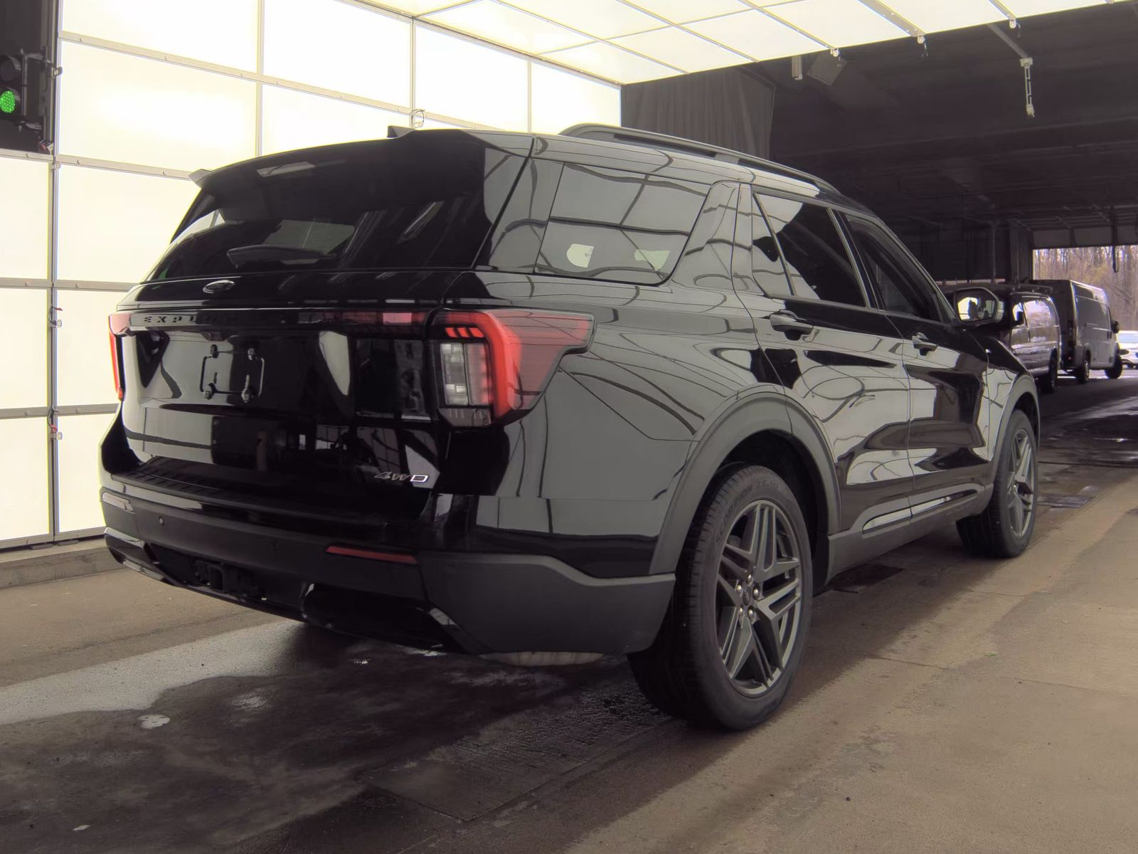 FORD EXPLORER - 6