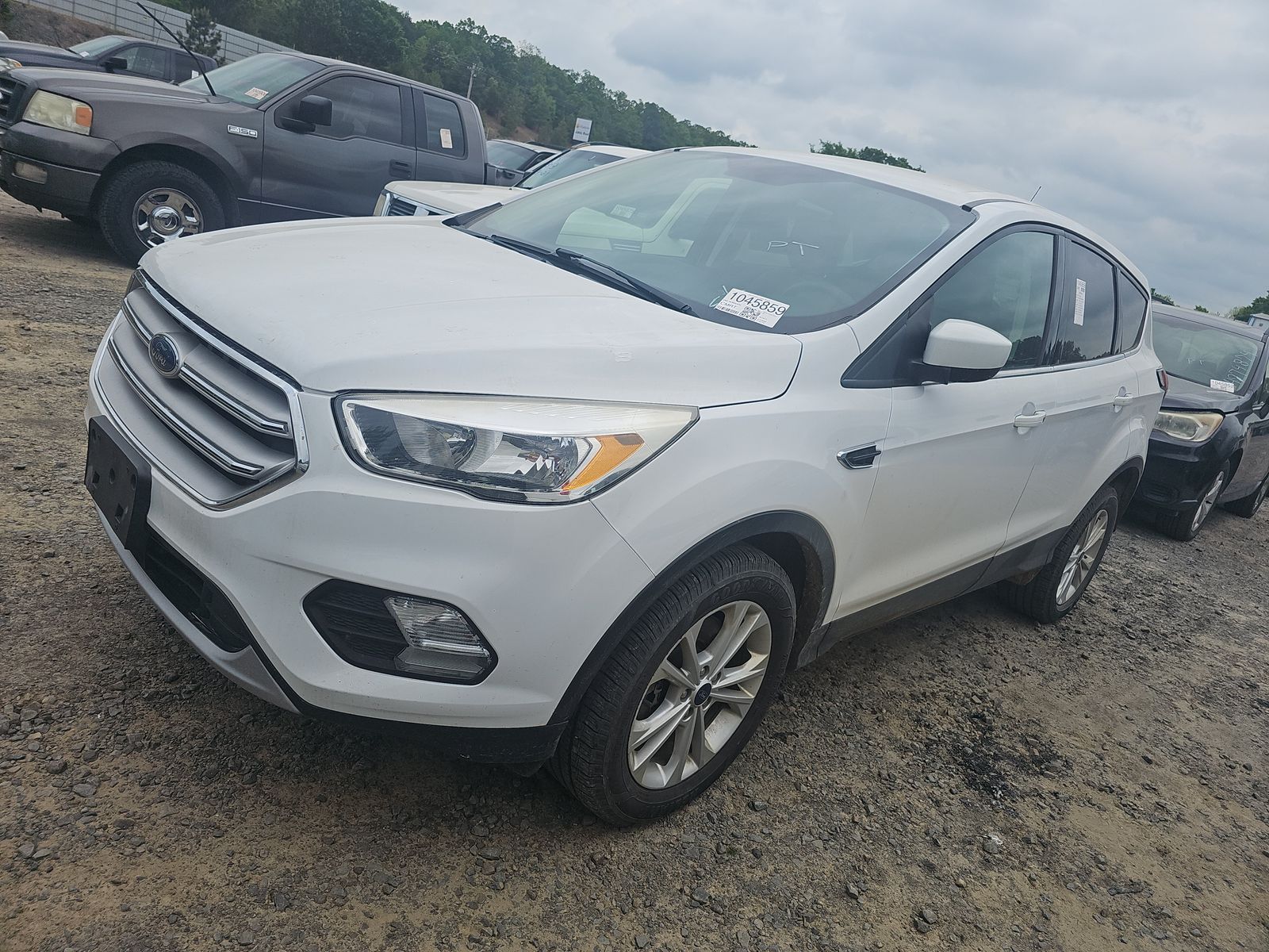 FORD ESCAPE - 1