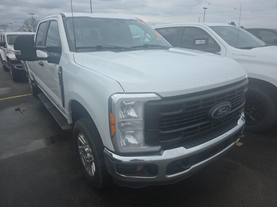 FORD F-250 - 4